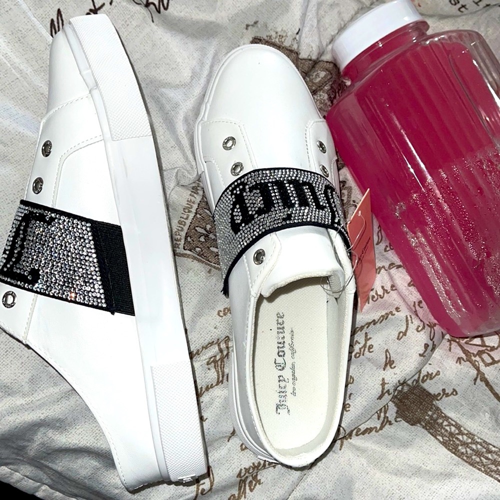 Juicy Couture Sneakers 👟